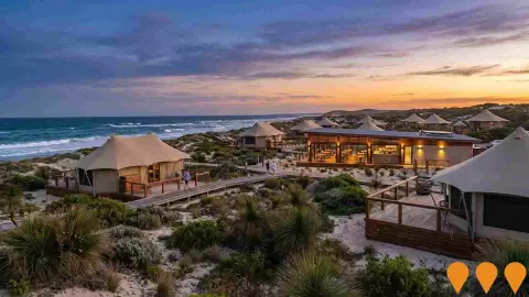 AI impression: Dunes Beach Resort, Tourism