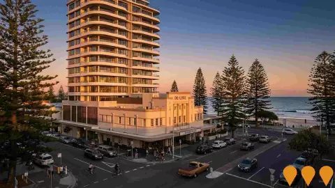 AI impression: De-Luxe Burleigh Heads, Communities